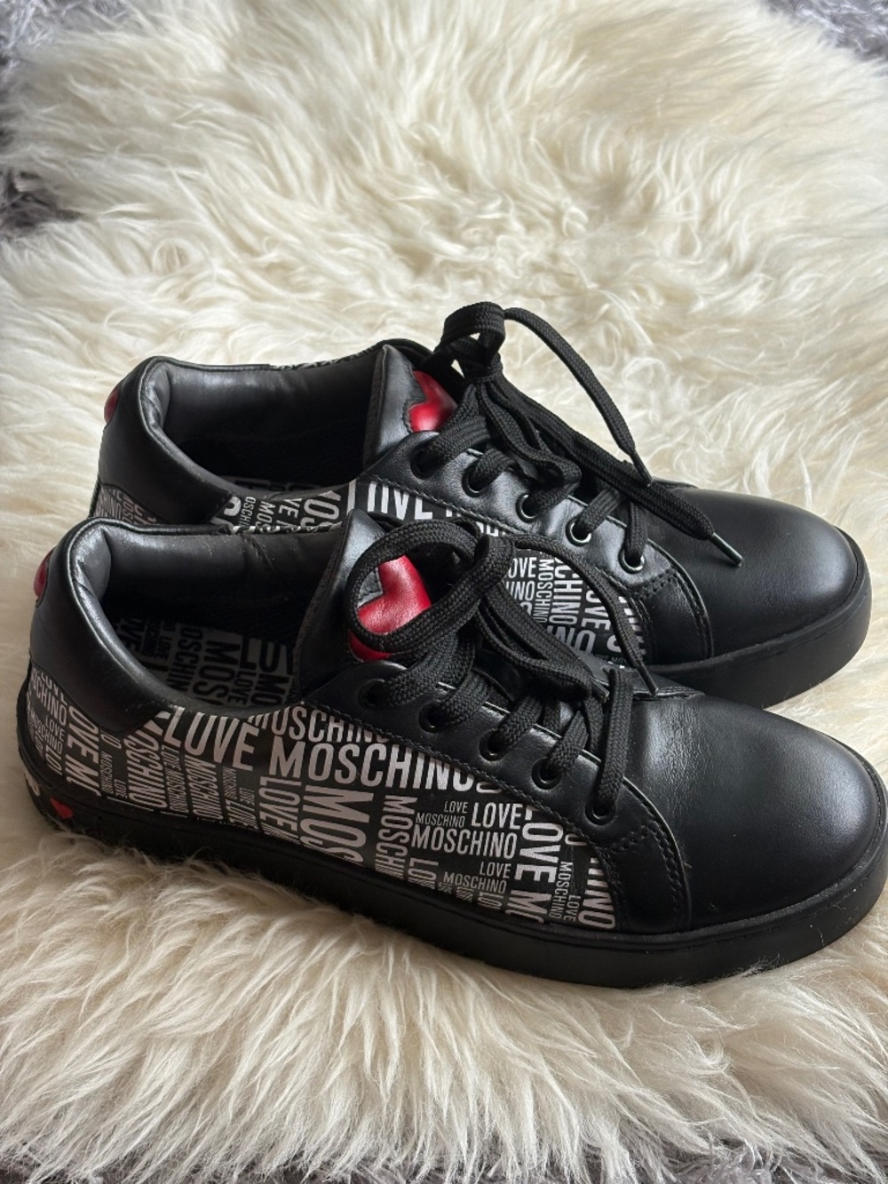 LOVE MOSCHINO BLACK LEATHER SNEAKERS — EU 41, new, never worn no box included